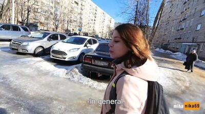  哥哥狂操继妹双双高潮！家庭治疗室偷情第一视角实录 